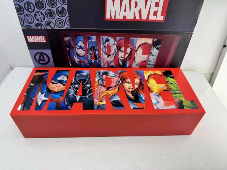 PALADONE LAMPKA MARVEL AVENGERS - LOGO LIGHT SUPER PREZENT DLA FANA