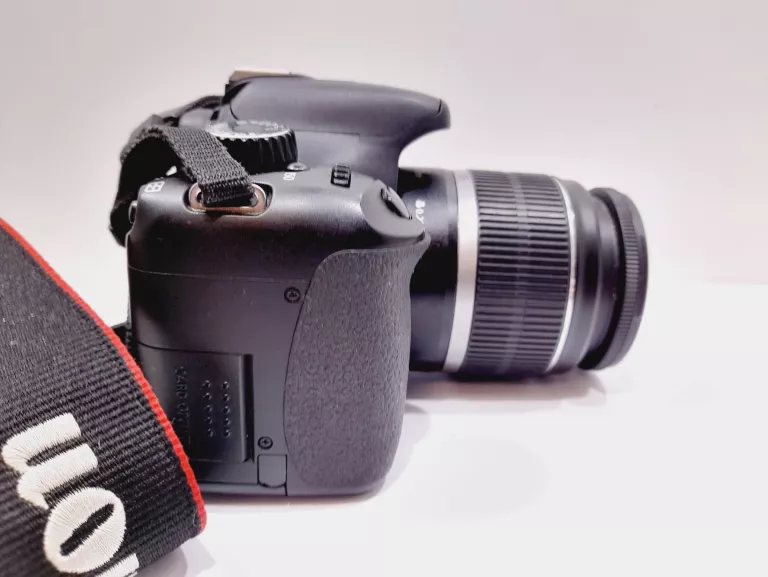 APARAT CANON EOS 550D