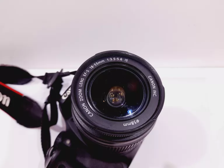 APARAT CANON EOS 550D