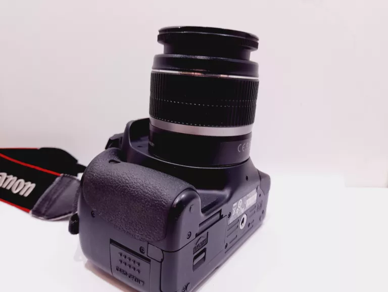 APARAT CANON EOS 550D