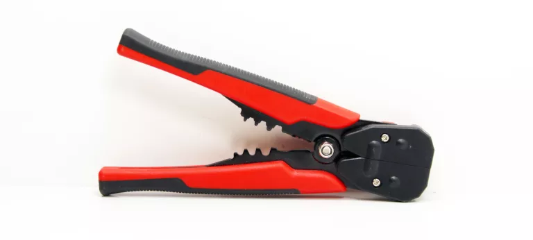 WIELOFUNKCYJNY ŚCIĄGACZ IZOLACJI 205MM YT-2313 YATO