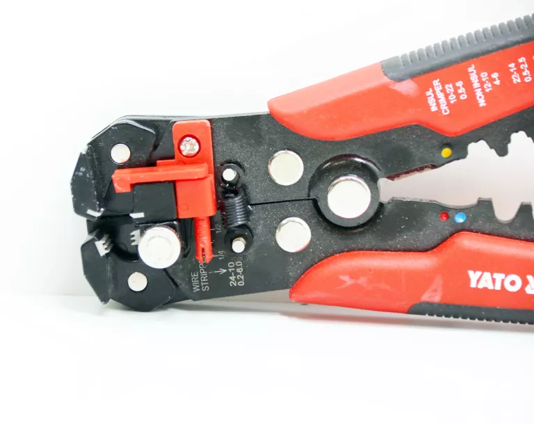 WIELOFUNKCYJNY ŚCIĄGACZ IZOLACJI 205MM YT-2313 YATO
