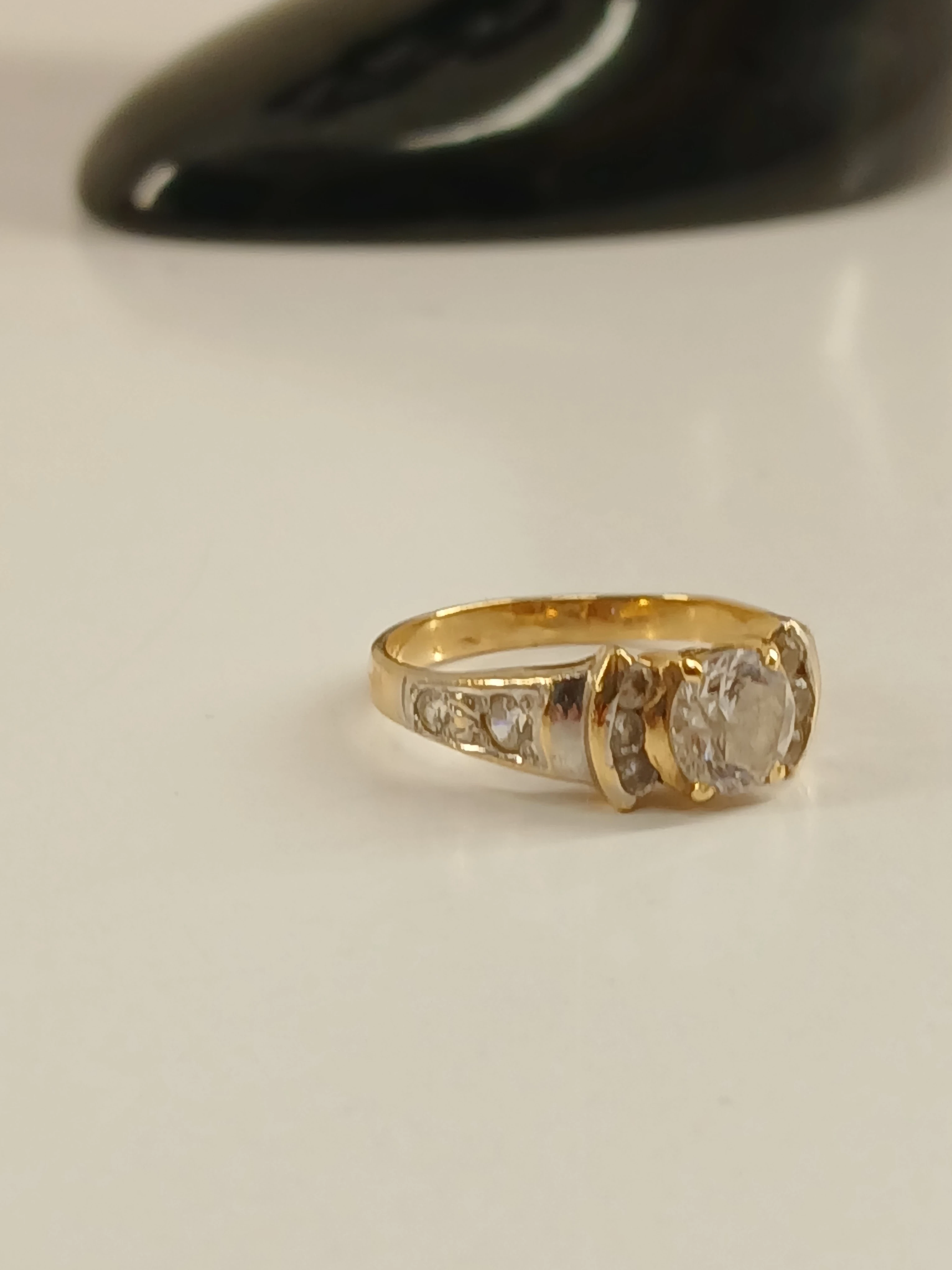 uzywany-pierscionek-z-cyrkonia-proba-585-rodzaj-2205-16