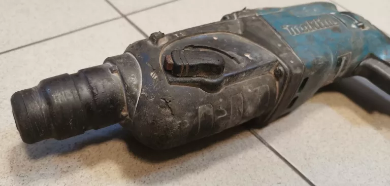 MŁOTOWIERTARKA MAKITA HR2470