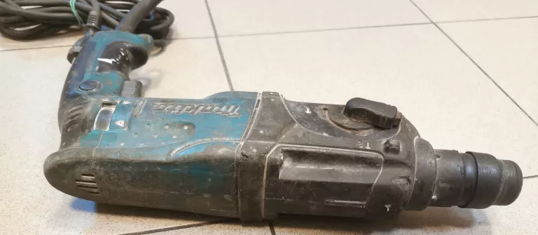 MŁOTOWIERTARKA MAKITA HR2470