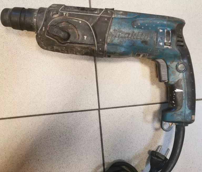 MŁOTOWIERTARKA MAKITA HR2470