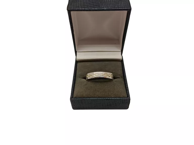 WYJĄTKOWA SREBRNA OBRĄCZKA | PR 925 | 3,18G | R 28