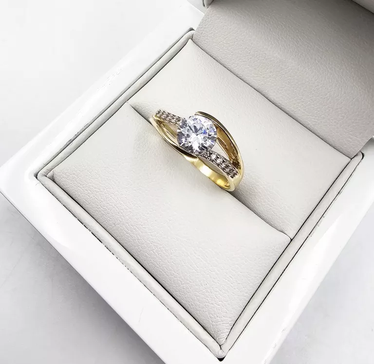 zloty-pierscionek-z-cyrkoniami-296gr-p585-stan-11323-2