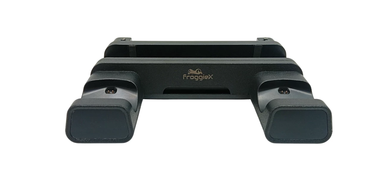 podstawka-chlodzaco-ladujaca-do-ps4-froggiex-fx-p4-c3-b-ean-gtin-5904125921026