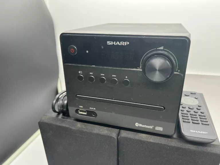 MINIWIEZA SHARP XL-B510 + PILOT