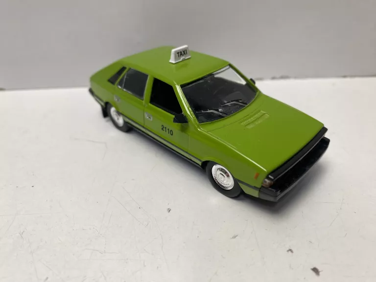 POLONEZ FSO TAXI ZIELONY 1:43