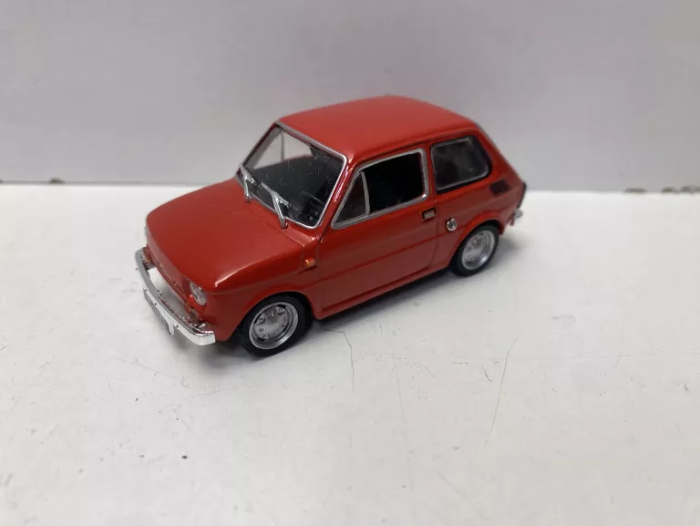 FIAT 126P CZERWONY 1:43