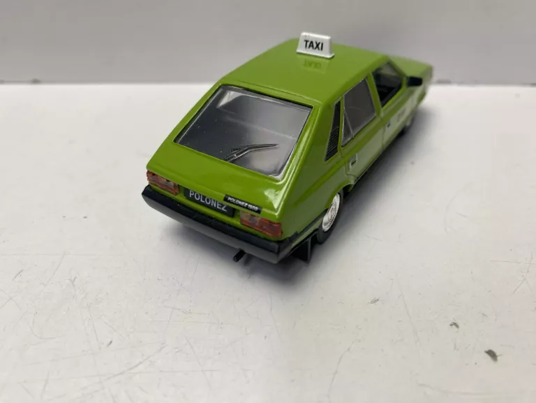 POLONEZ FSO TAXI ZIELONY 1:43