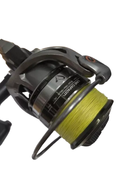 KOŁOWROTEK SAVAGE GEAR SG4 4000