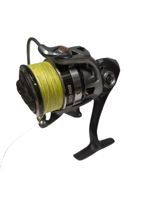 KOŁOWROTEK SAVAGE GEAR SG4 4000