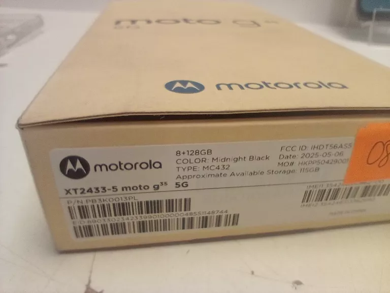 MOTOROLA MOTO G35 5G 8/128GB ZESTAW