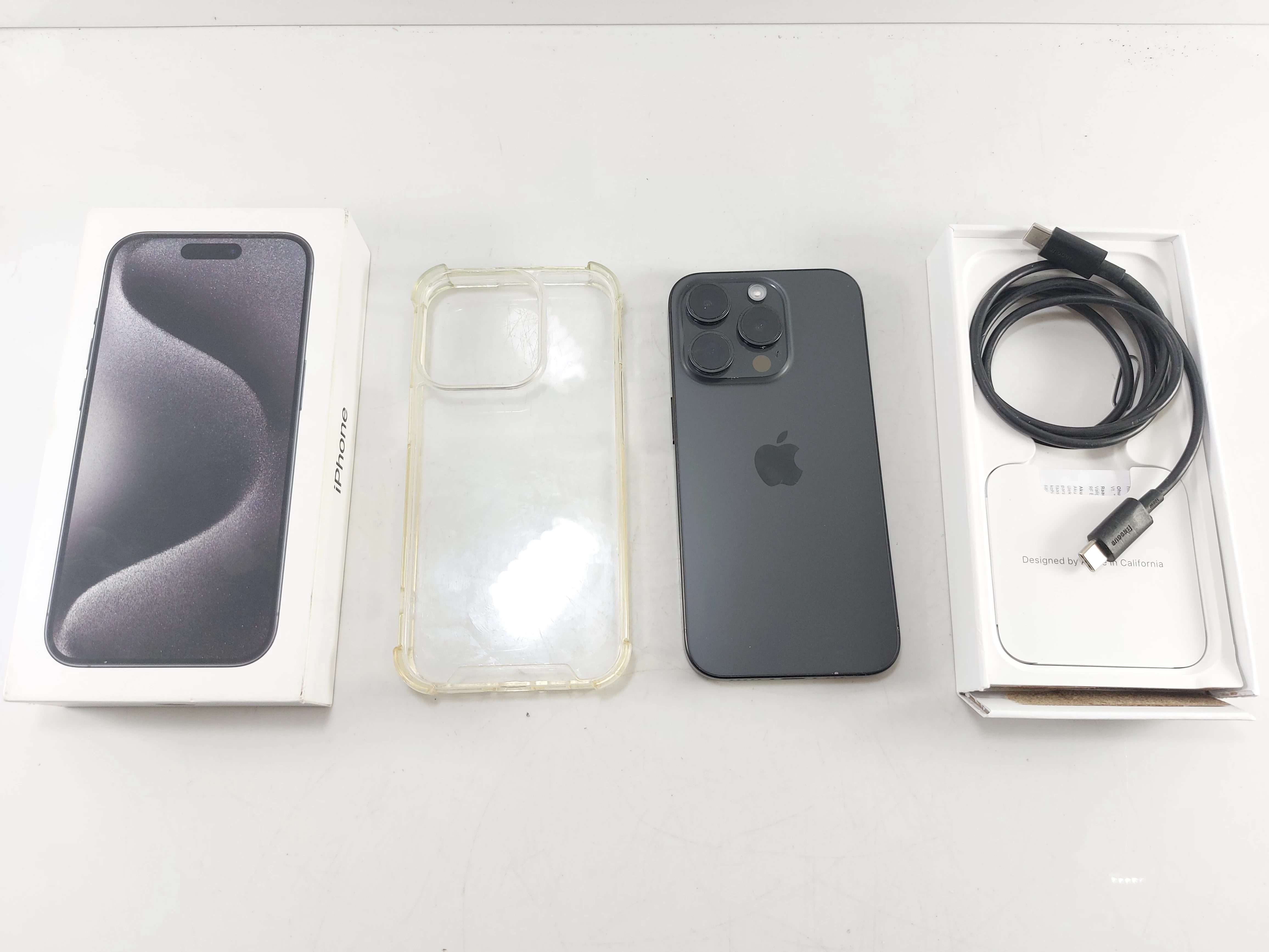 telefon-apple-iphone-15-pro-128gb-88-przekatna-ekranu-610