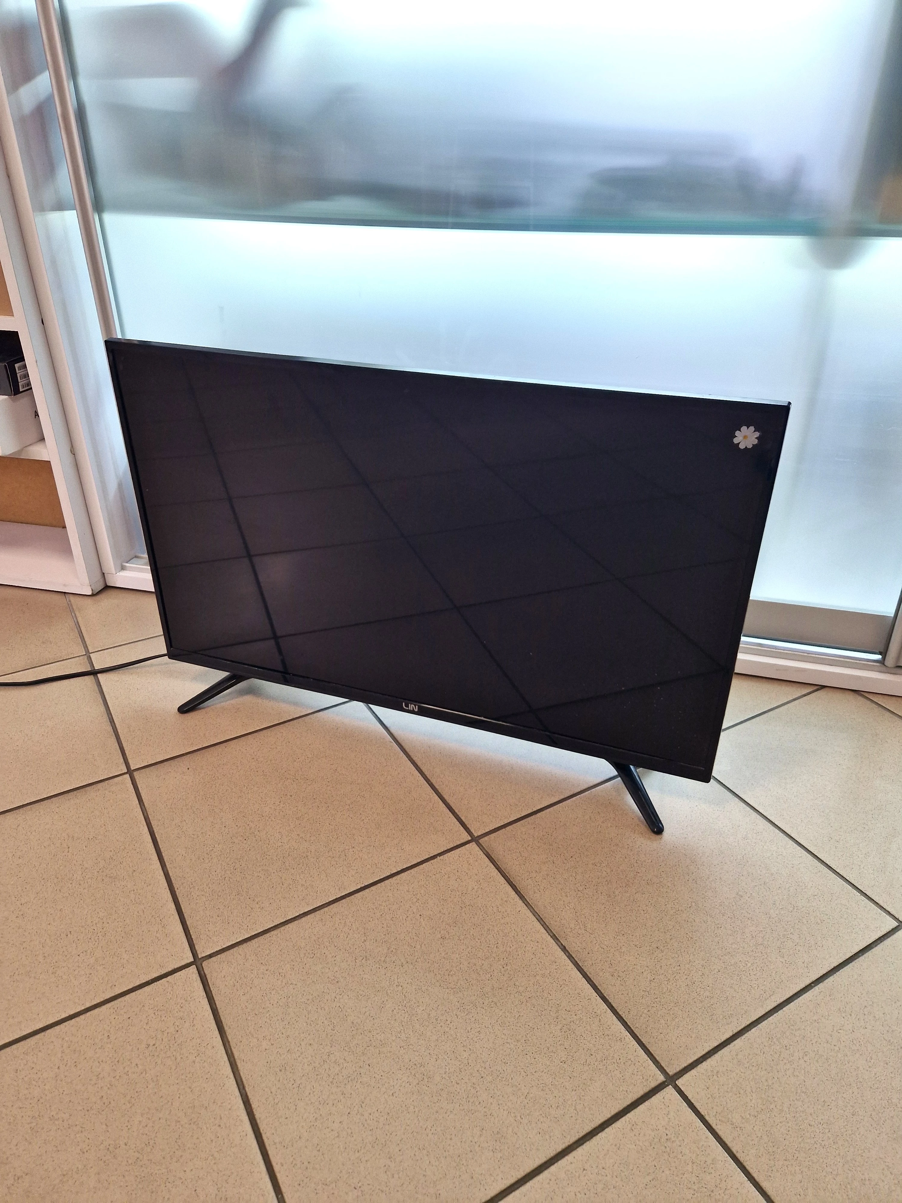 telewizor-led-lin-32d1700-poludniowa-38-przezmierowo-ska