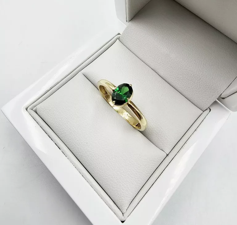 ZŁOTY PIERŚCIONEK Z ZIELONYM KAMIENIEM 2,55GR, P.585