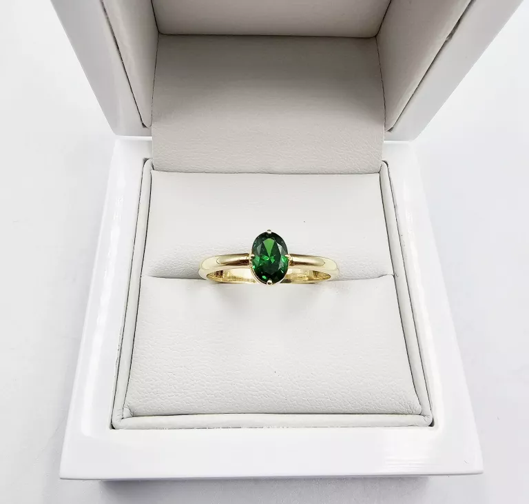 ZŁOTY PIERŚCIONEK Z ZIELONYM KAMIENIEM 2,55GR, P.585