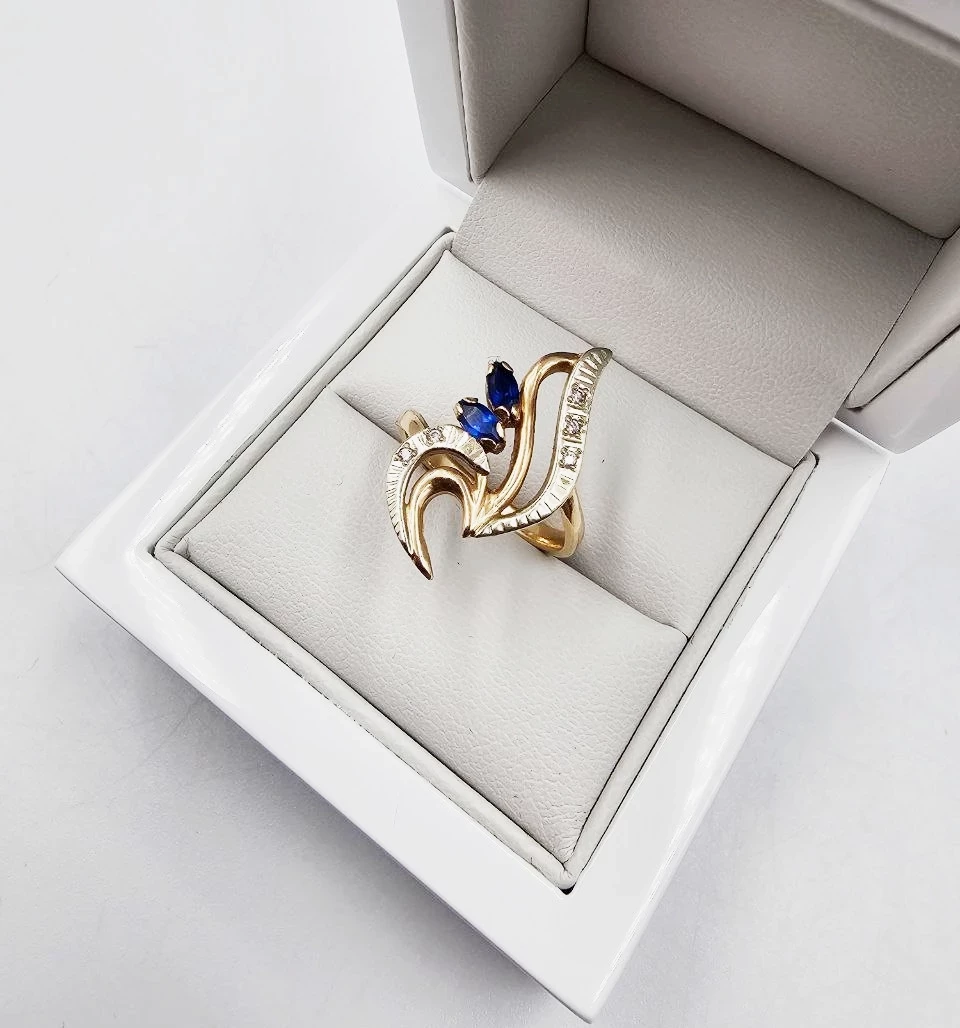 zloty-pierscionek-z-cyrkoniami-426gr-p585-powstancow-slaskich-122-wroclaw