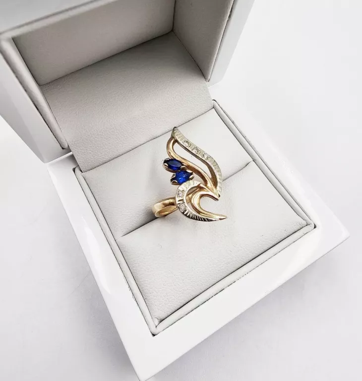 ZŁOTY PIERŚCIONEK Z CYRKONIAMI 4,26GR, P.585