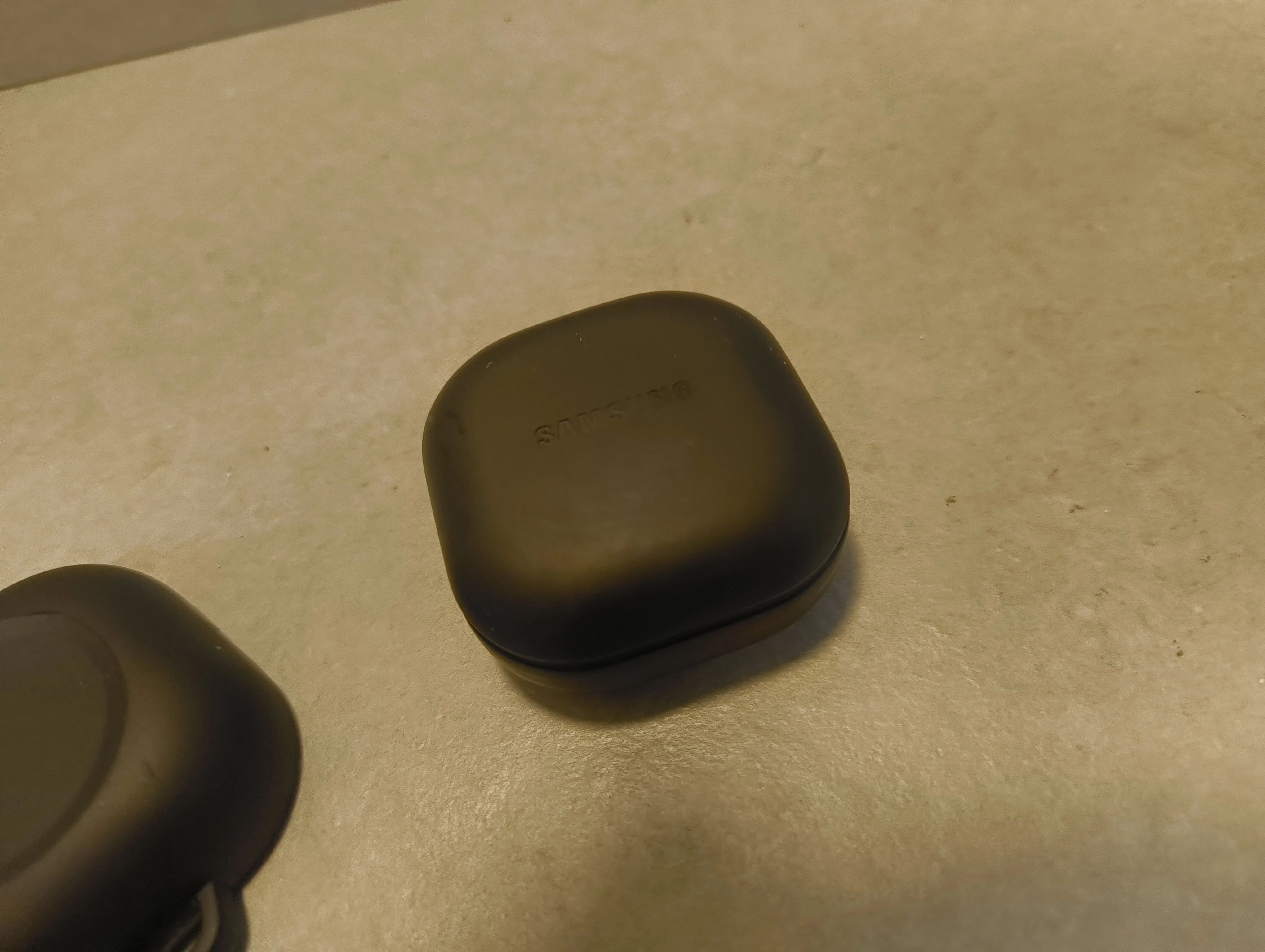 samsung-galaxy-buds-2-pro-sm-r510-model-250439-1920236