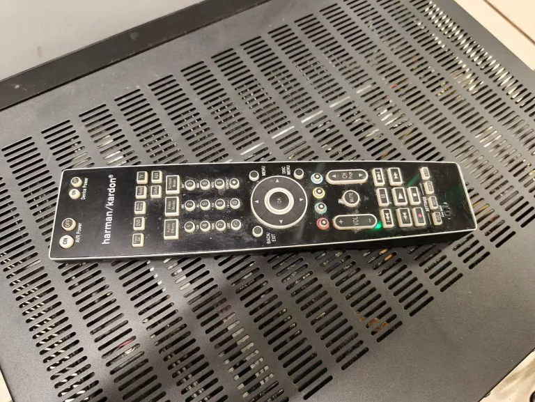APMLITUNER HARMAN/KARDON AVR 255 DO SPRAWDZENIA