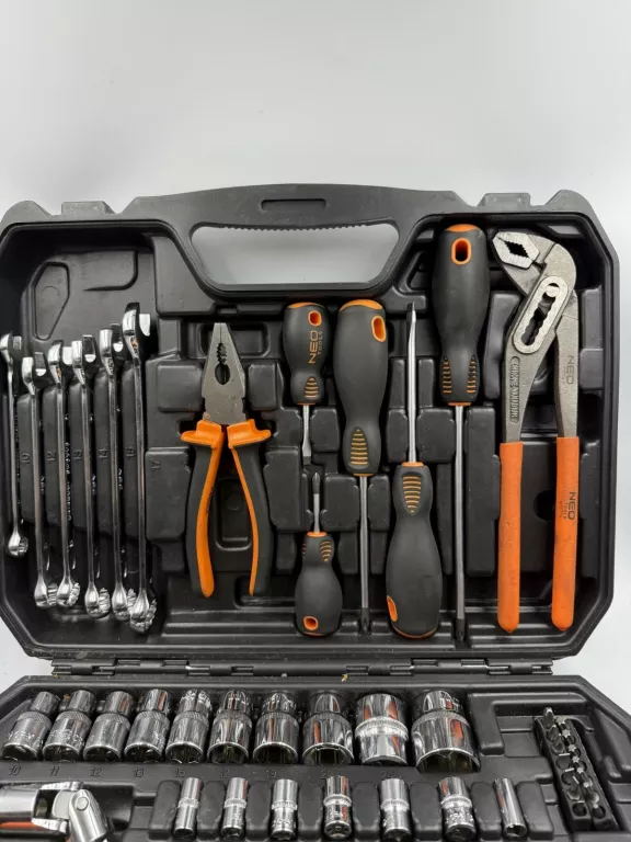 ZESTAW NARZĘDZI NEO TOOLS 110