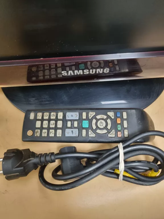 TV LCD SAMSUNG  LE22B650