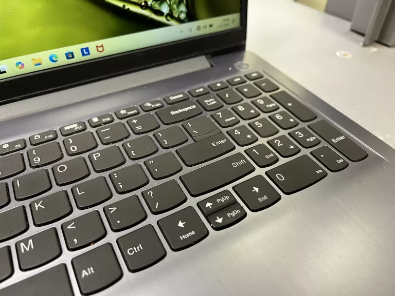 LAPTOP LENOVO IDEAPAD 3 16/512 I5-1135G7 2.4GHZ KPL