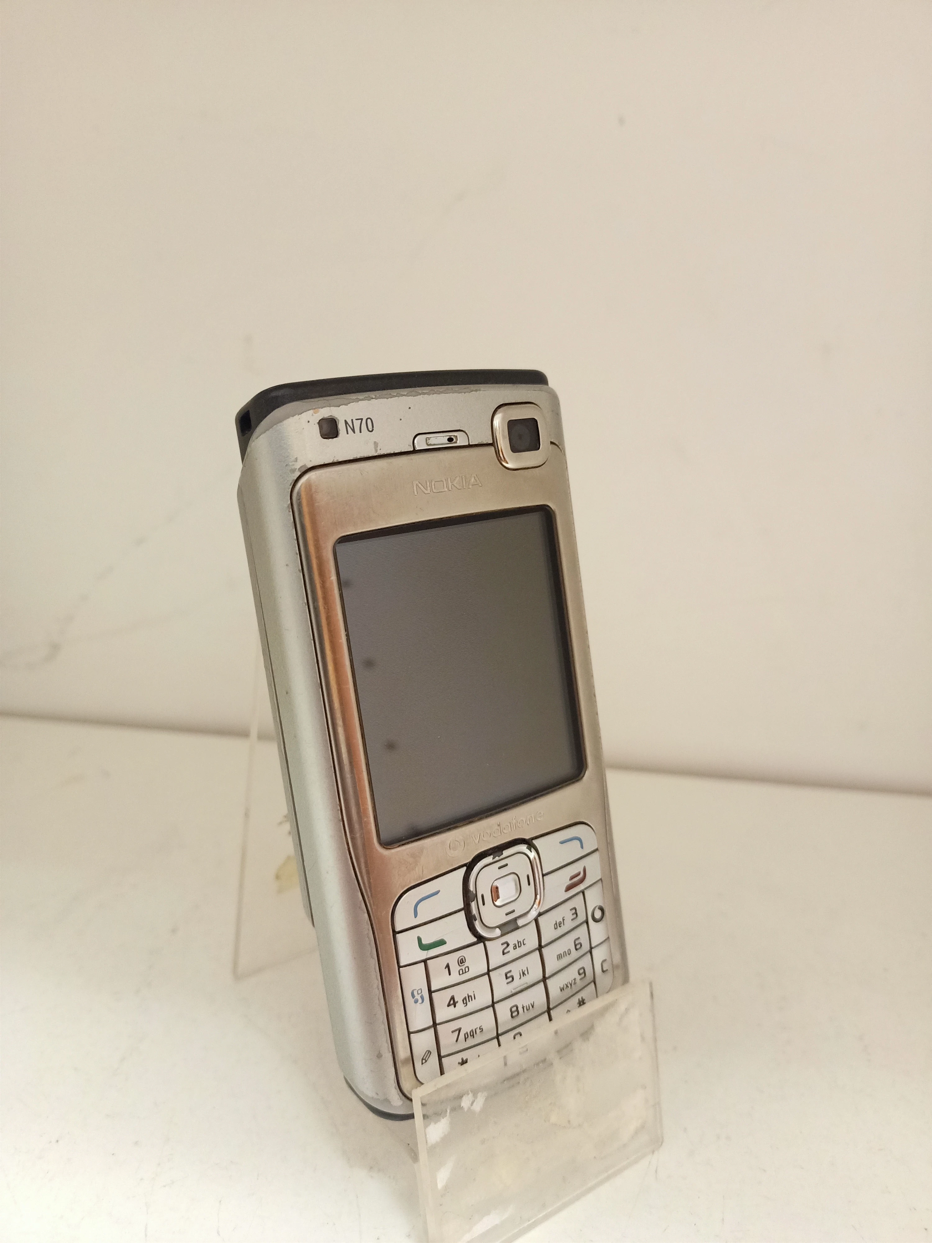 telefon-nokia-n70-nie-laduje-ean-gtin-6417182605703