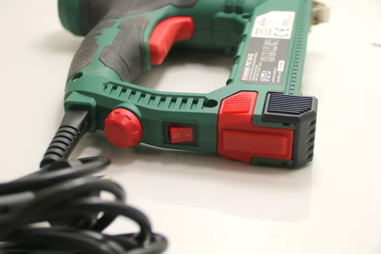 ZSZYWACZ PARKSIDE PET25 C2