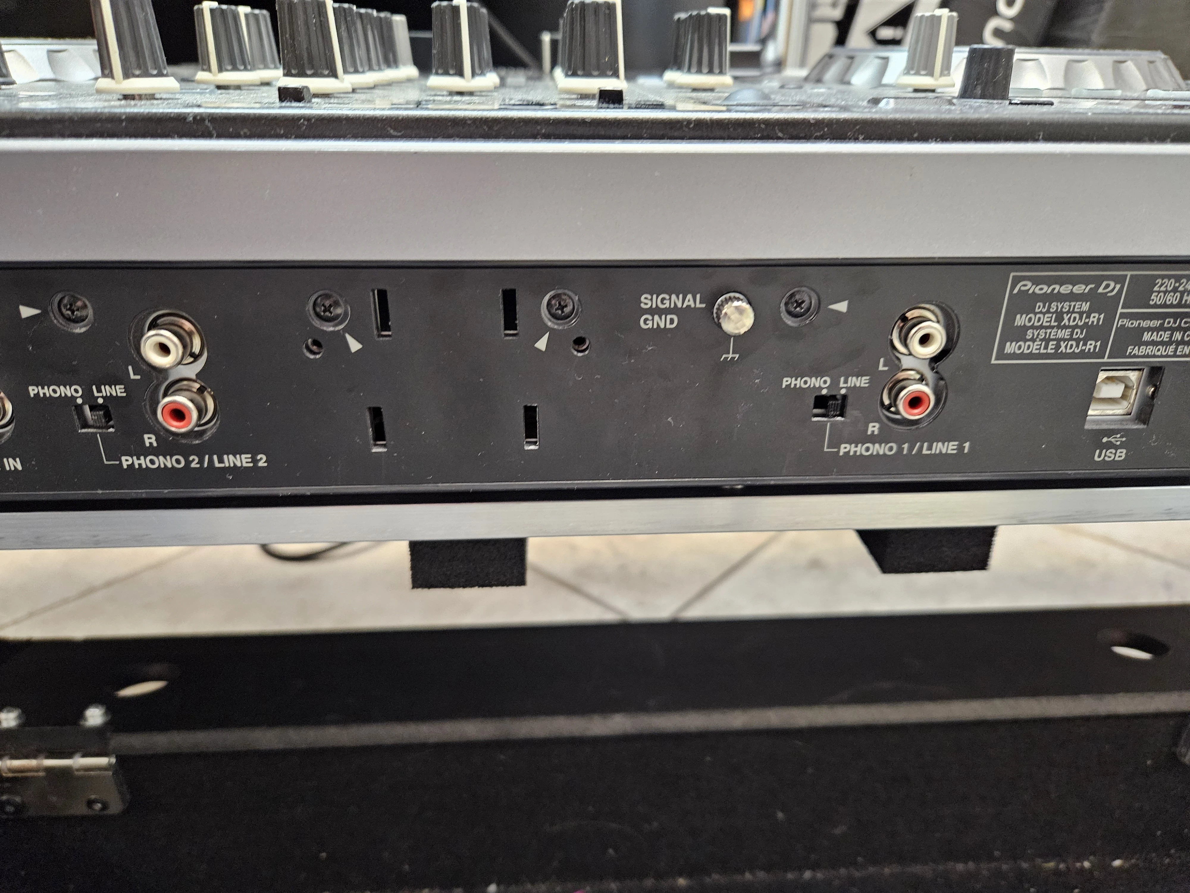kontroler-mixer-pioneer-xdj-r1-pud-skrzynia-model-xdj-r1