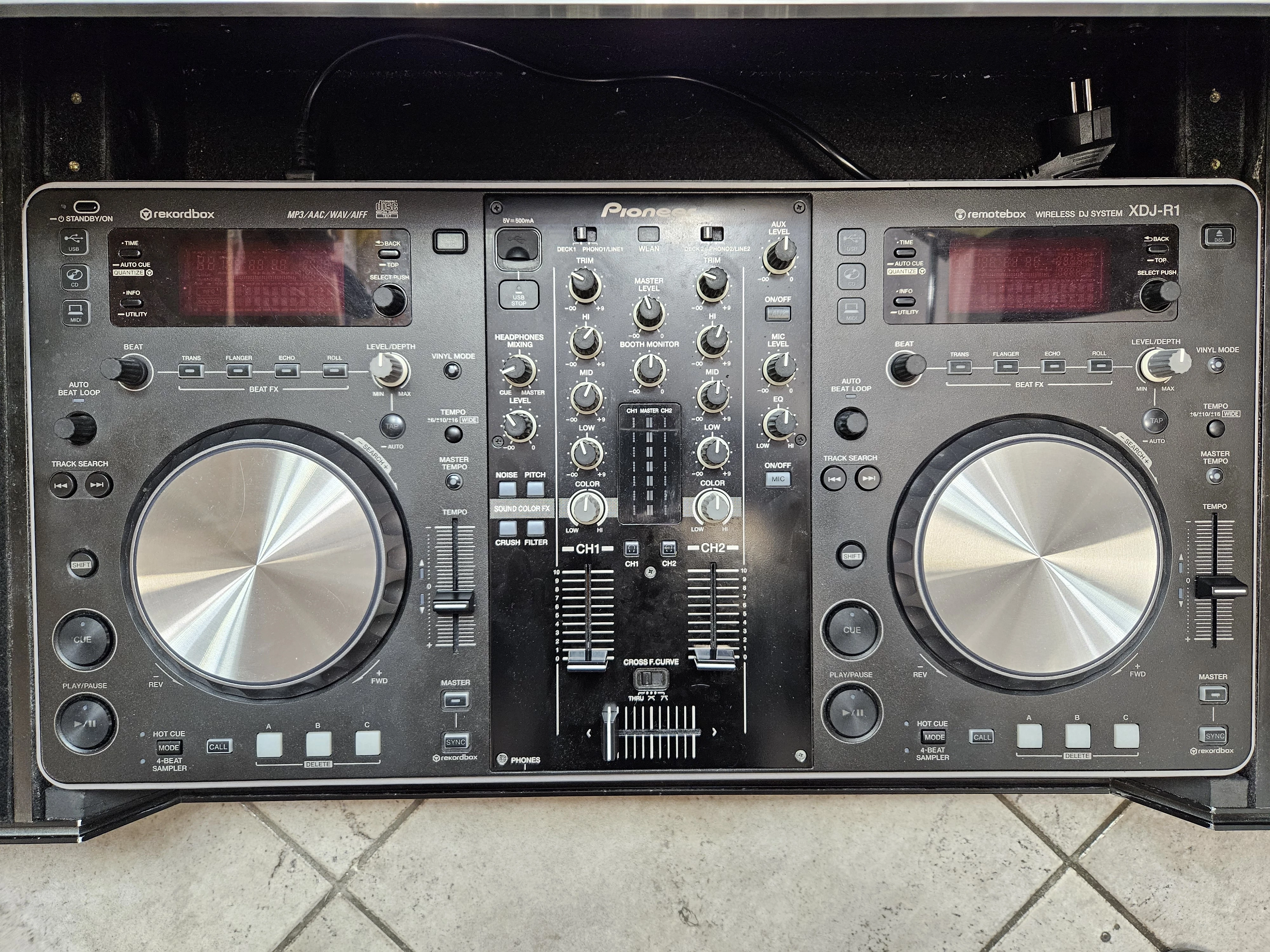 kontroler-mixer-pioneer-xdj-r1-pud-skrzynia-model-xdj-r1