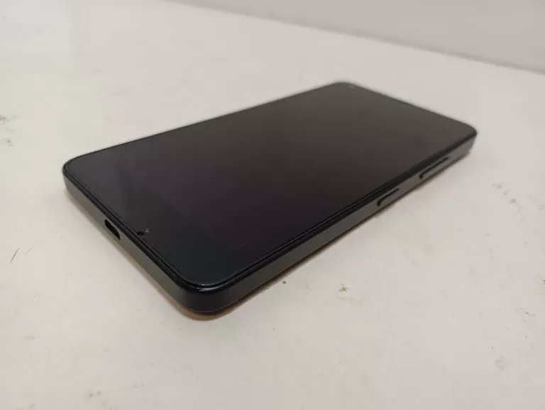 TELEFON LUMIA 640