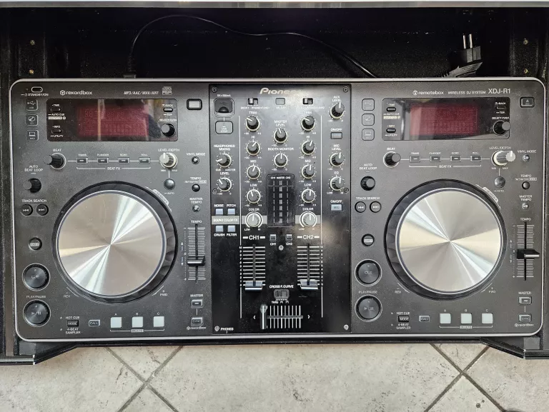 kontroler-mixer-pioneer-xdj-r1-pud-skrzynia-model-xdj-r1