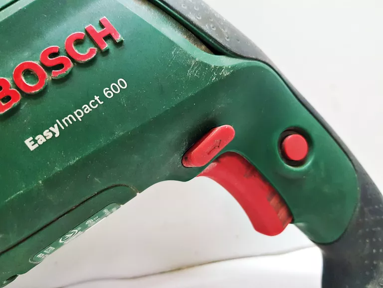 WIERTARKA BOSCH EASYIMPACT 600 600W