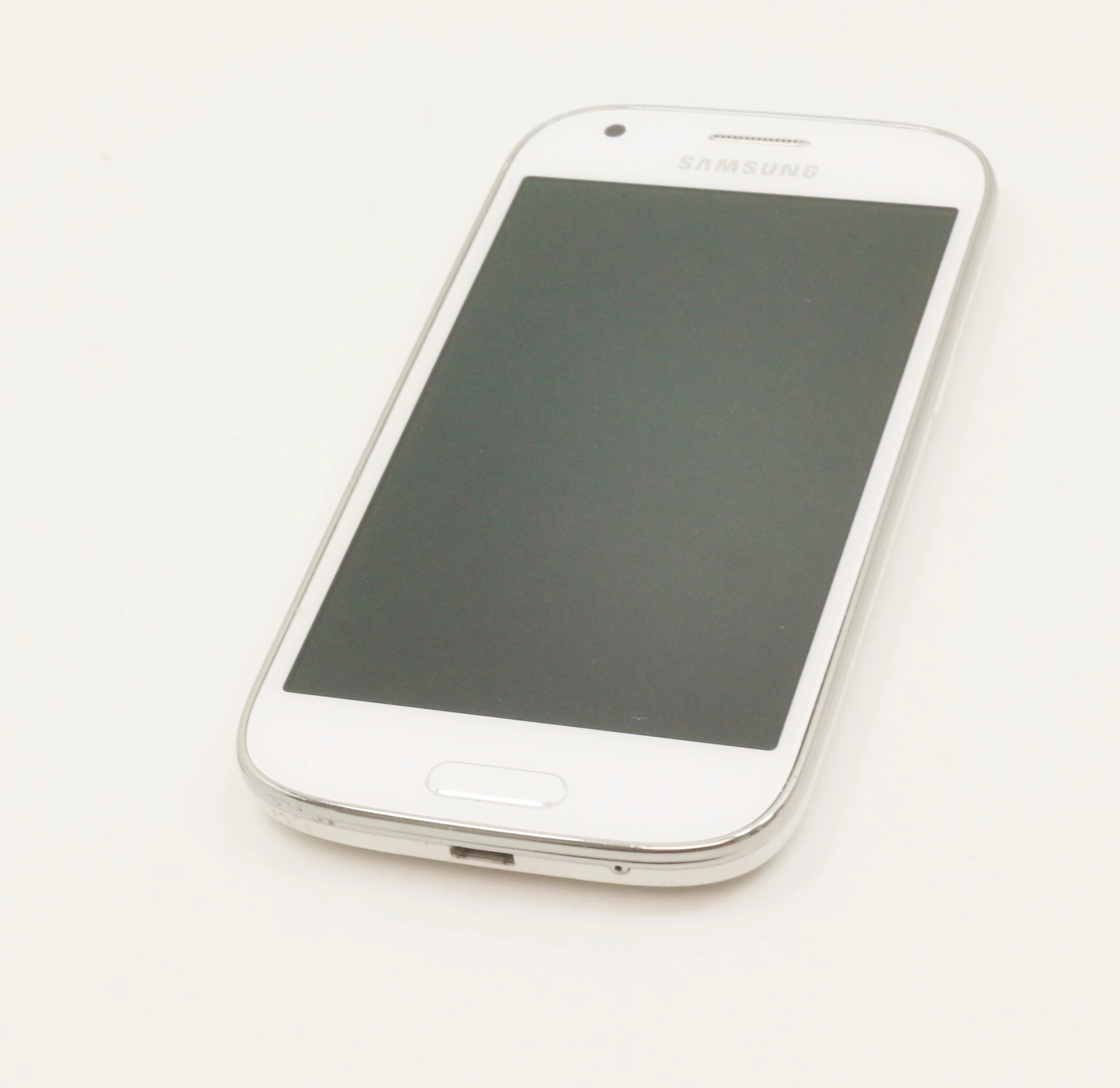 telefon-samsung-galaxy-ace-4-sm-g357fz-przekatna-ekranu-430