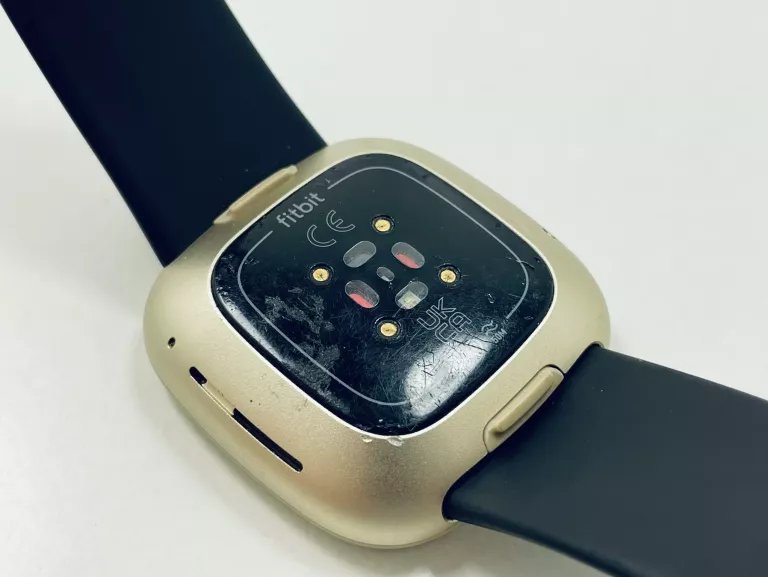 smartwatch-fitbit-versa-2-rodzaj-231461-360429