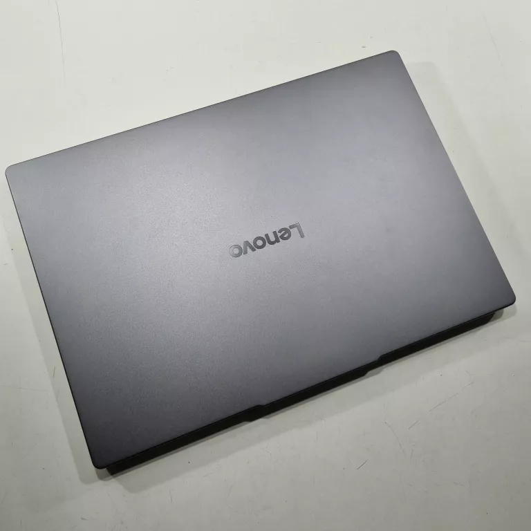LAPTOP LENOVO IDEAPAD SLIM 3 15IRH10 15,3 "  I5 16 GB / 512 GB ZAS PUD