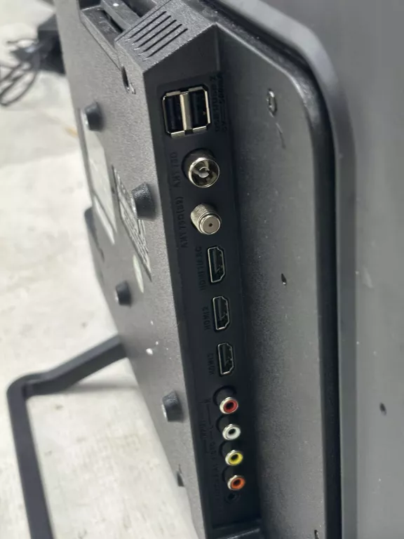 TELEWIZOR PEAQ 24H-5024E KOMPLET