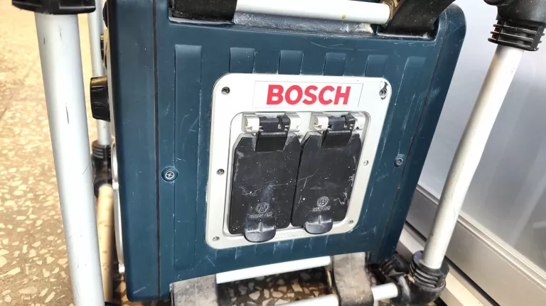 RADIO BUDOWLANE Z CD BOSCH GML 24 V-CD