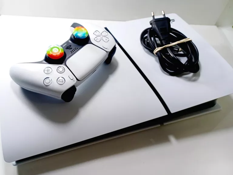 SONY PLAYSTATION 5 SLIM CFI-2016 + PAD