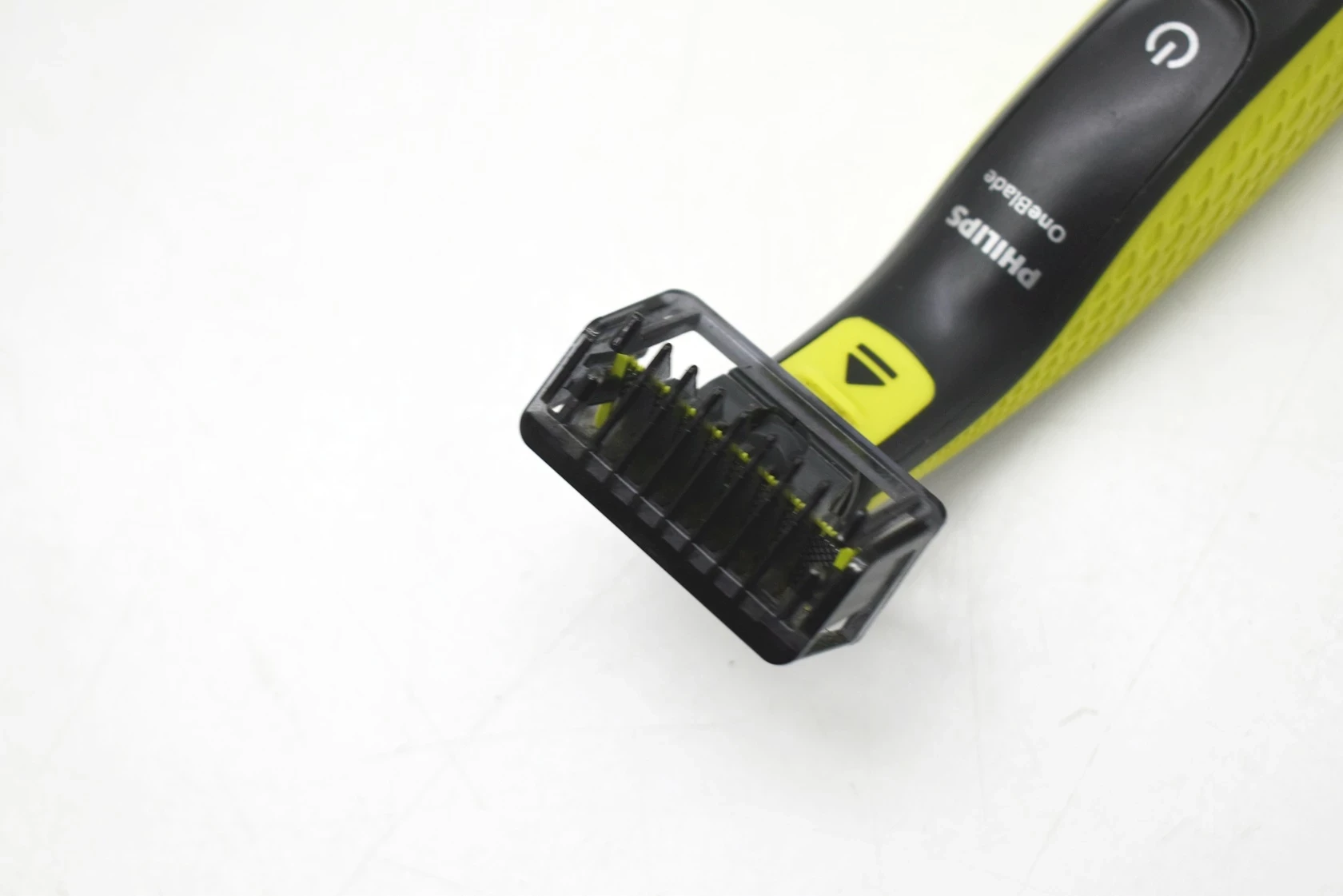 maszynka-philips-oneblade-stan-11323-2