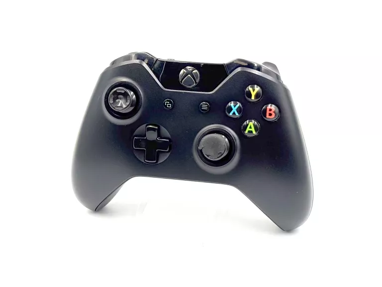 KONSOLA MICROSOFT XBOX ONE 1TB CZARNY + PAD ZASILACZ