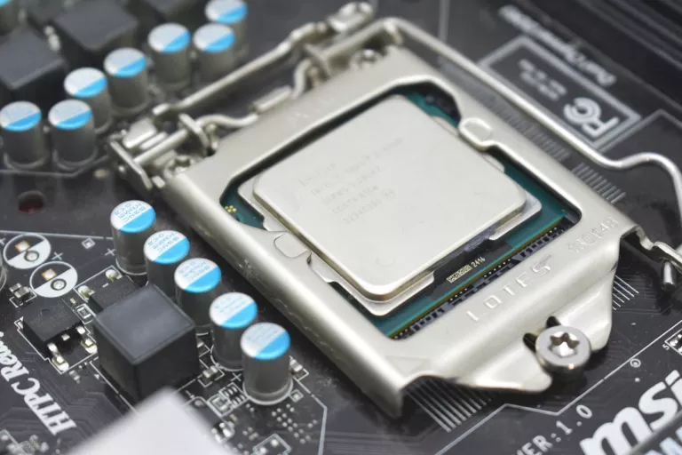 PŁYTA GŁÓWNA MSI B75MA-E33 + PROCESOR INTEL I5-3350P