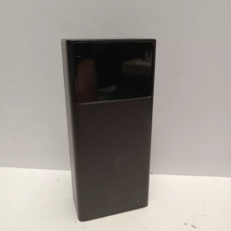 POWERBANK CZARNY 30000MAH PPXJ3030