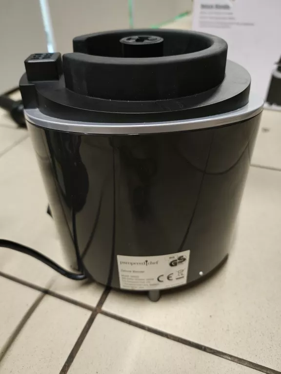 BLENDER PAMPERED CHEF 100222