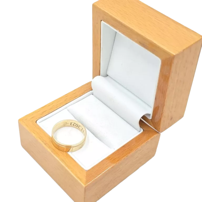 ZŁOTA  OBRĄCZKA [585 3,66G] R.14